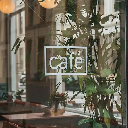 Hotel Cafe De 4*